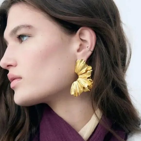 Gold Flowers Statement Earrings - Picture 4 of 6